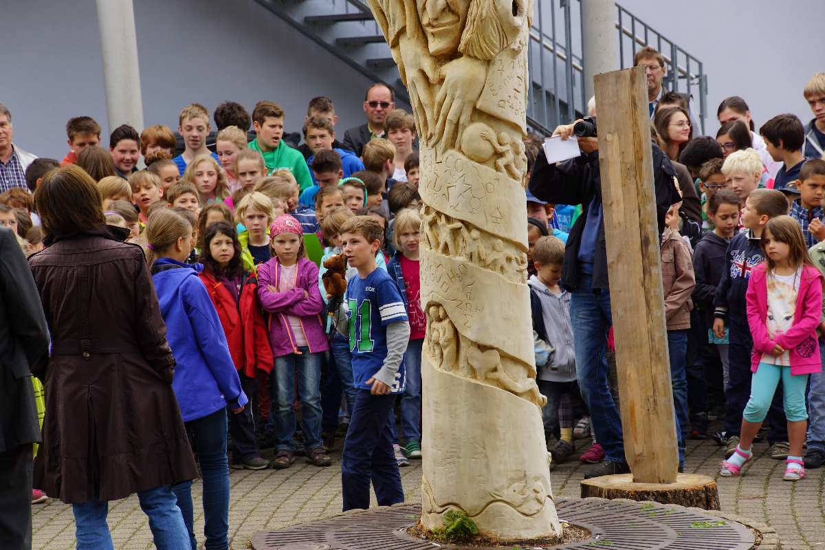 Bäumlinge, die Einweihungsfeier 1