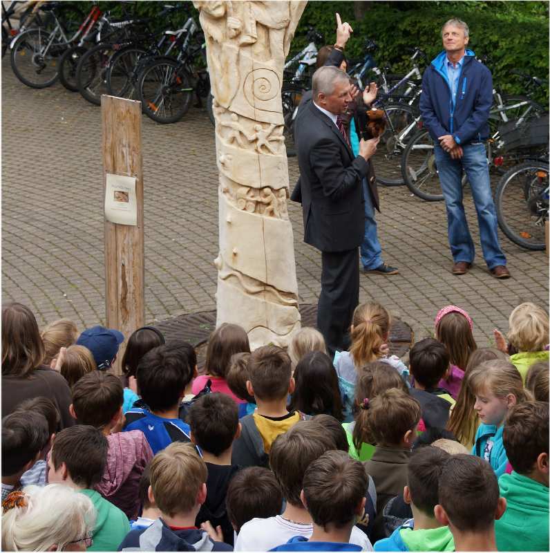 Bäumlinge, die Einweihungsfeier 36