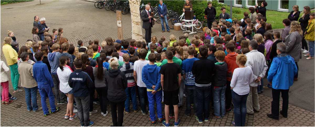 Bäumlinge, die Einweihungsfeier 37