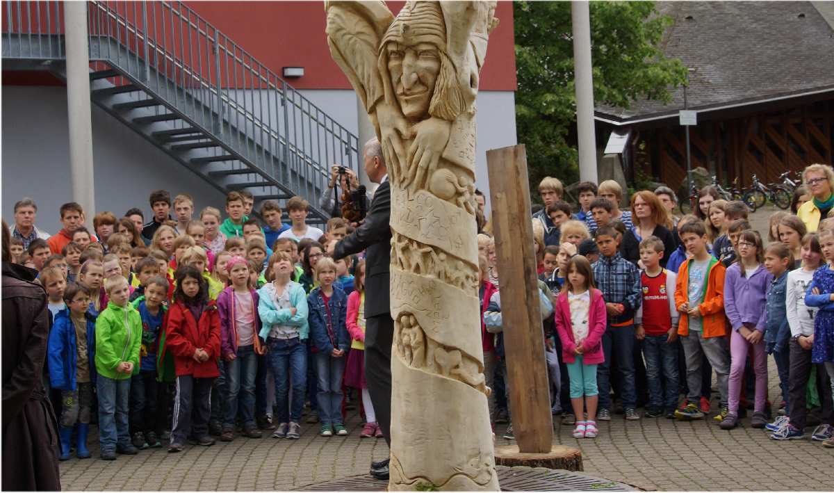 Bäumlinge, die Einweihungsfeier 38
