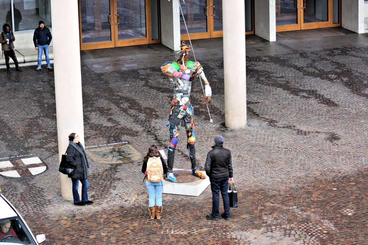 Plastikmensch Mundologia 005