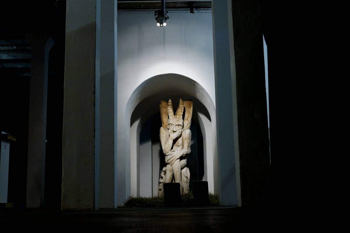 Ukraine barfuß, der Teufel, E-Werk Freiburg, thomas rees